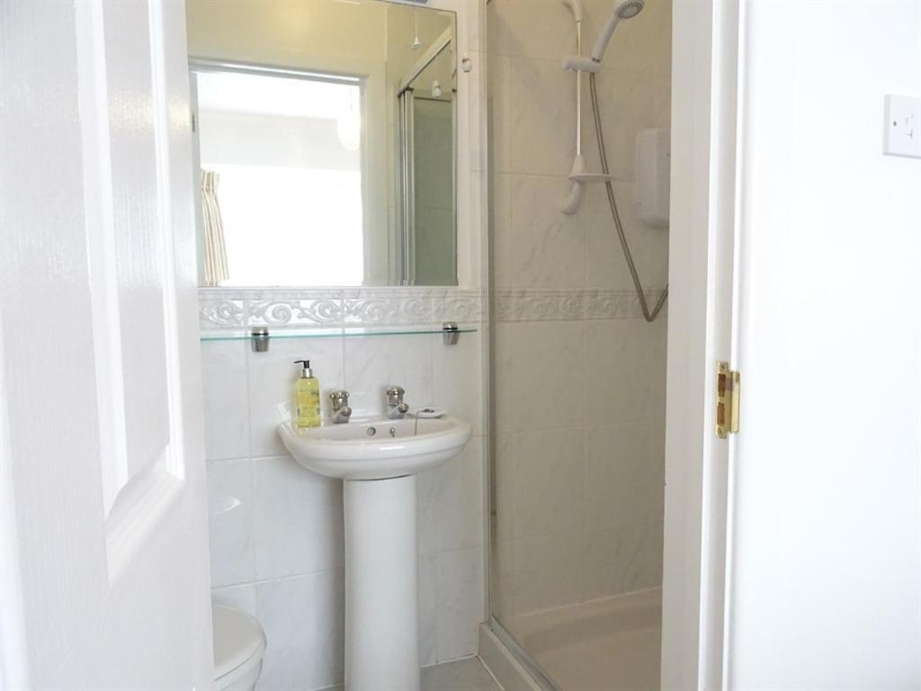 Honey Lodge Broadstone Екстер'єр фото